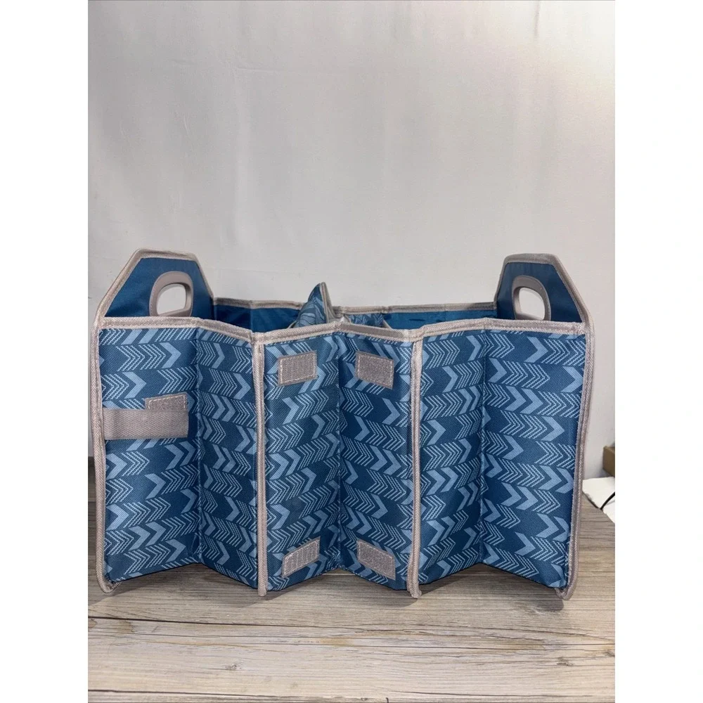 DSW Car SUV trunk Organizer Blue Chevron Cooler